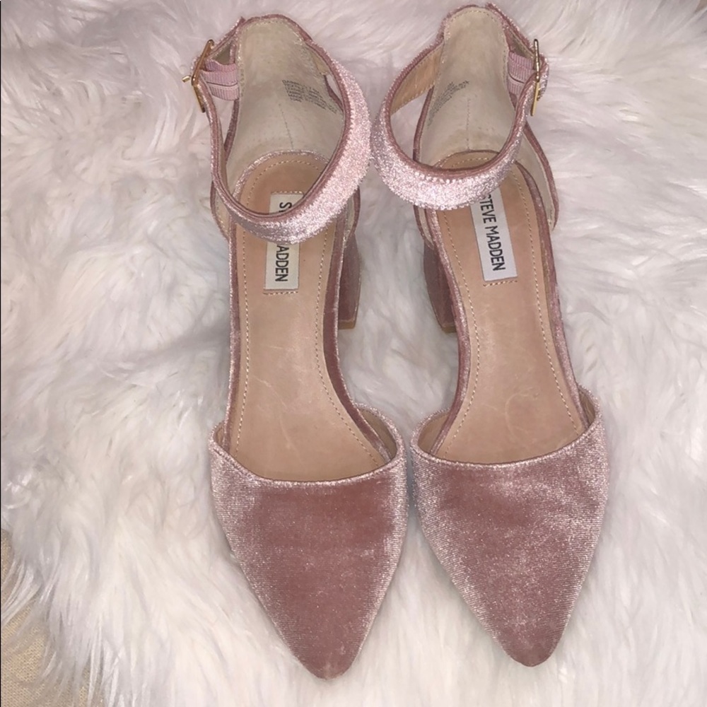 Steve Madden dusty rose velvet ankle strap heels
